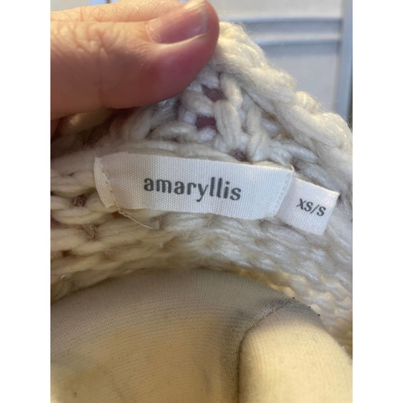 *Amaryliss Cream Bulky Sweater Size XS/S - Picture 4 of 4